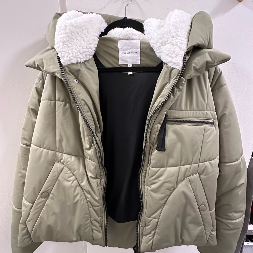 NEW WITH TAGS Avec Les Filles coat